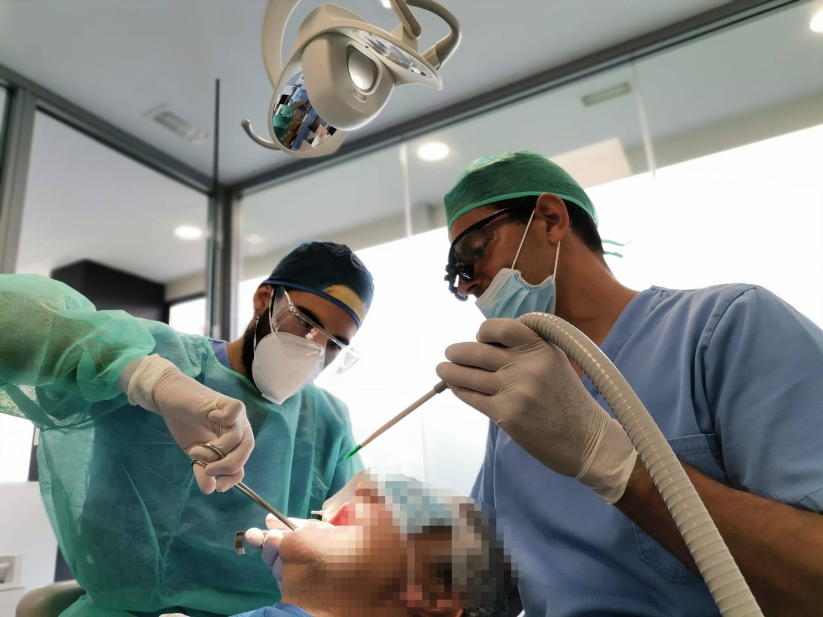 No tengo hueso para implantes: qué alternativas existen hoy en día